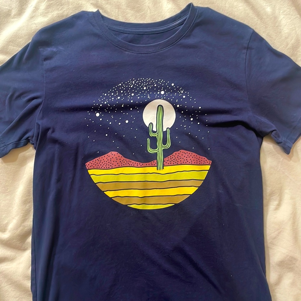 Short sleeve crew neck